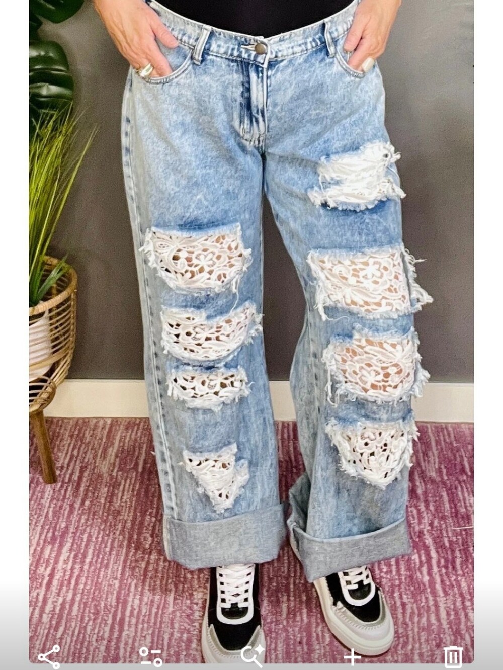 OH Jeans Light Blue Distressed Lace-Insert Women’s Jeans Xl